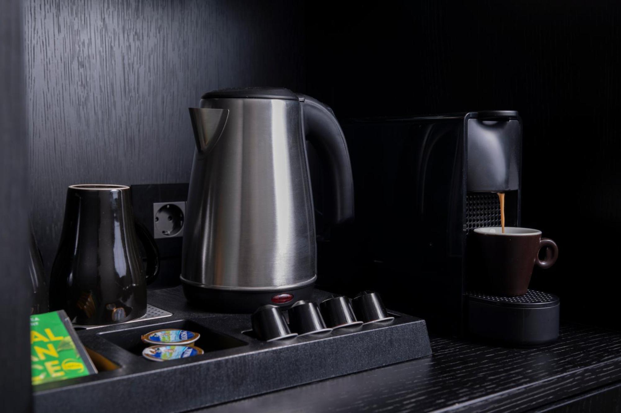No 15 Ermou Hotel Солун Екстериор снимка A coffee machine